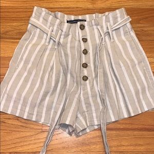 Abercrombie & Fitch paper bag shorts